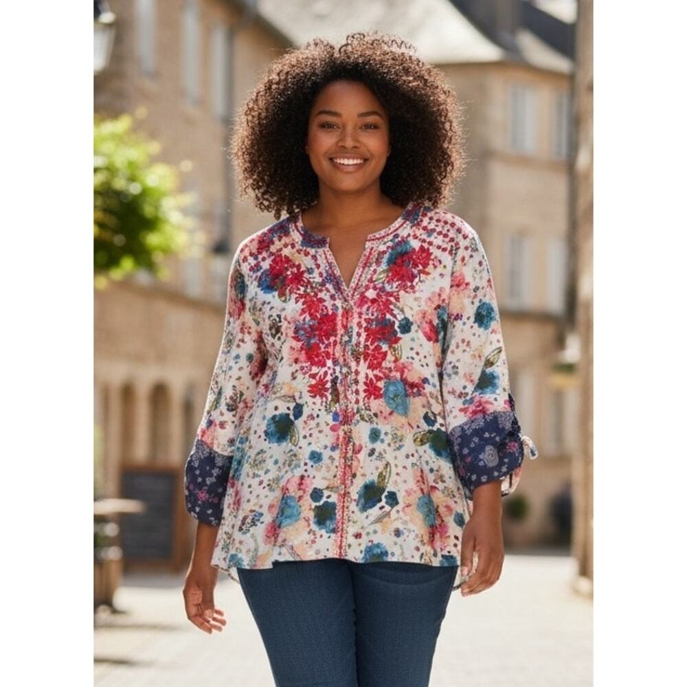 John Mark Mix Floral Button Front Tunic Embroidered 3/4 Sleeve Light Women's 1x - Picture 2 of 9